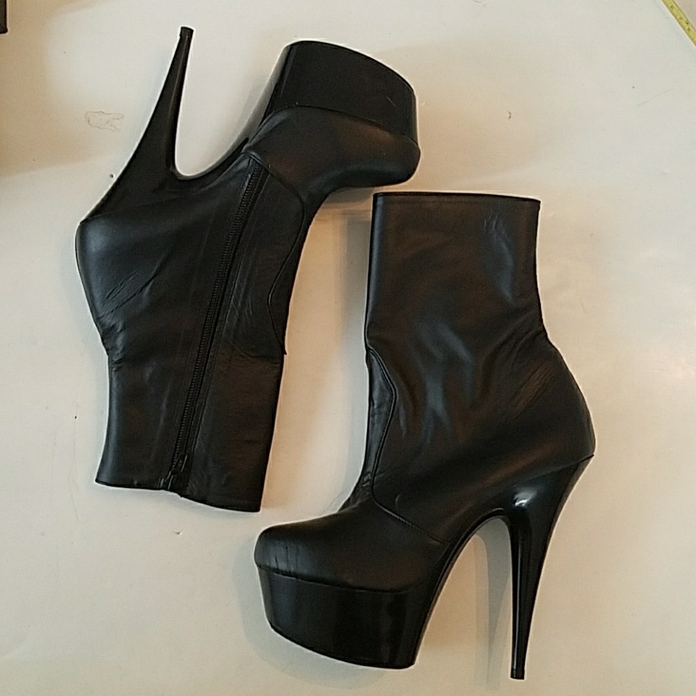 BLACK LEATHER CUSTOM ANKLE BOOT